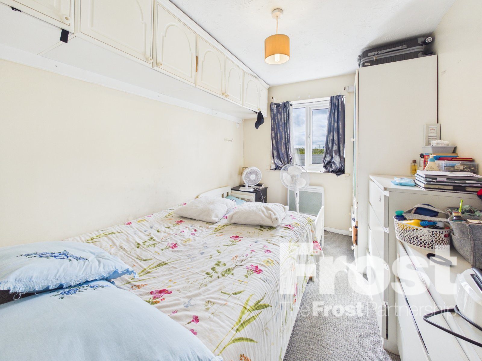 Bridgewater Court, Langley, Berkshire, SL3, photo 4