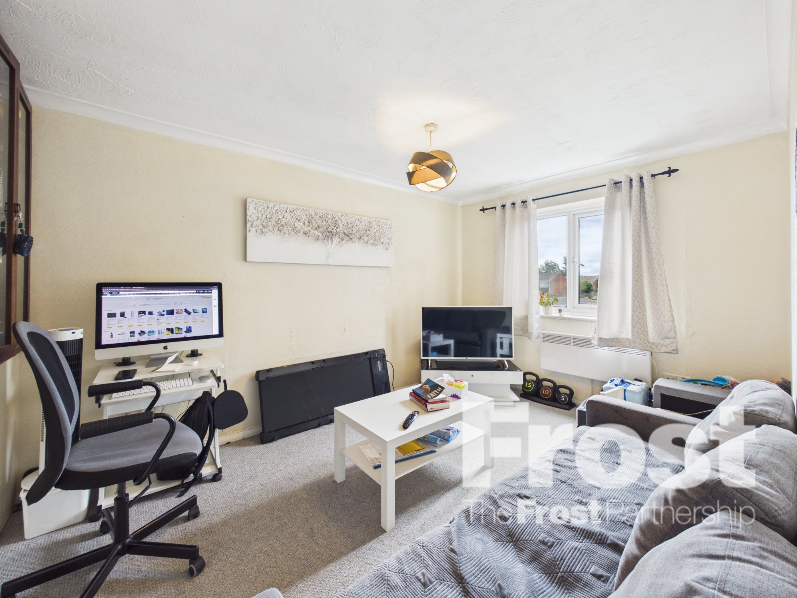 Bridgewater Court, Langley, Berkshire, SL3, photo 2