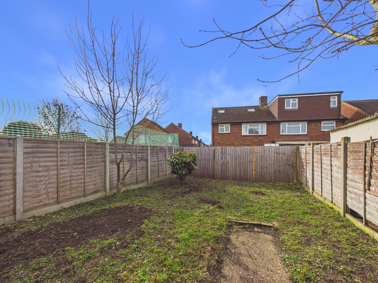 Bear Road, Feltham, Middlesex, TW13, photo 3