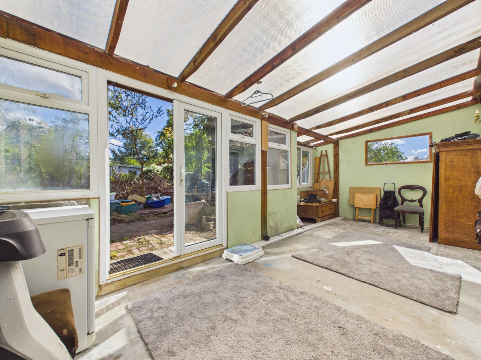 Desford Way, Ashford, Surrey, TW15, photo 3