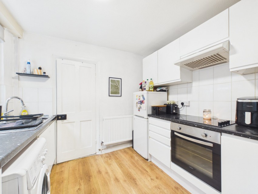 London Road, High Wycombe, Buckinghamshire, HP11, photo 21