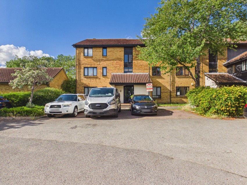 Tanglewood Way, Feltham, TW13