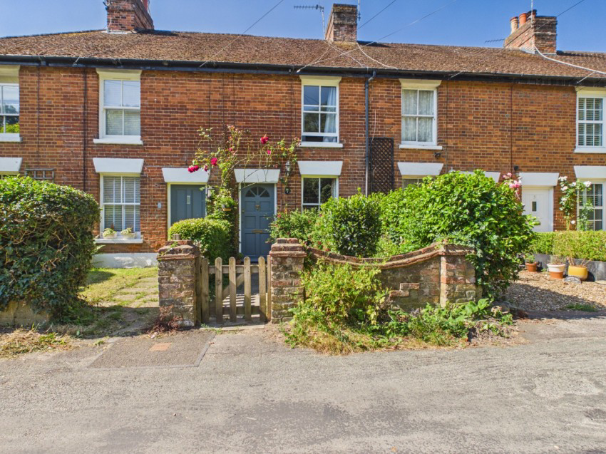 South Side, Chalfont St. Peter, Gerrards Cross, SL9