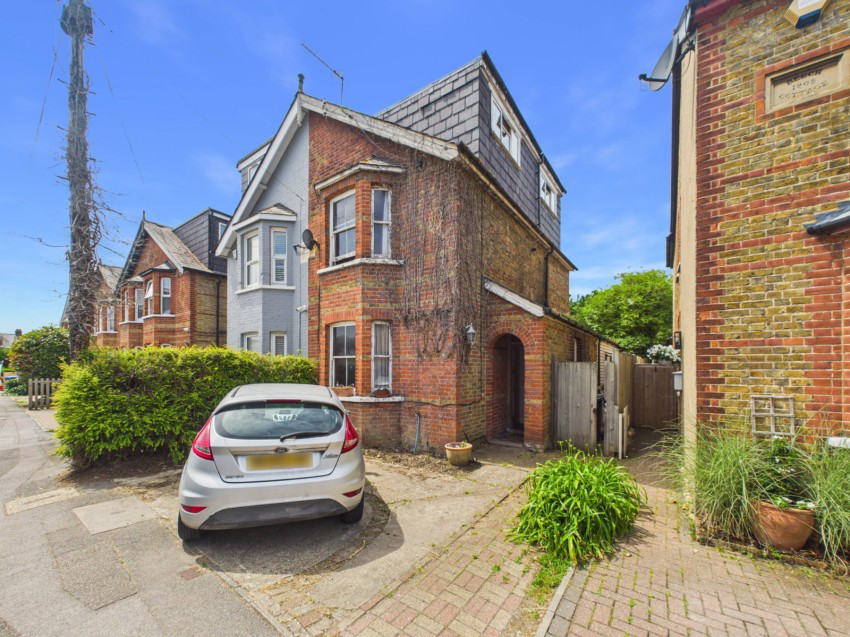 Albany Road, Old Windsor, SL4