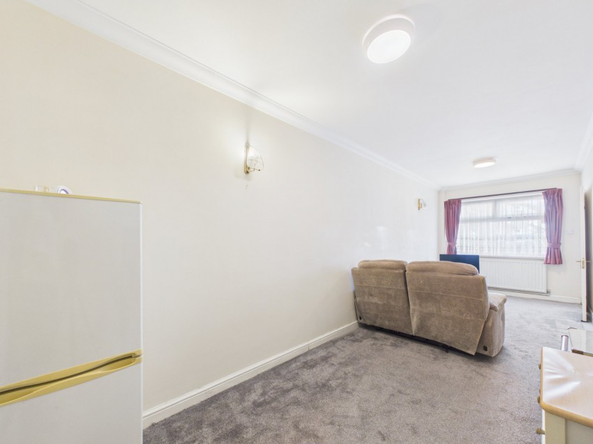 Rosemary Avenue, Hounslow, Middlesex, TW4, photo 12