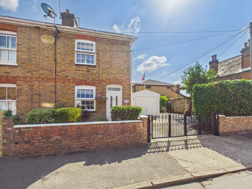 Alma Road, Eton Wick, Berkshire, SL4
