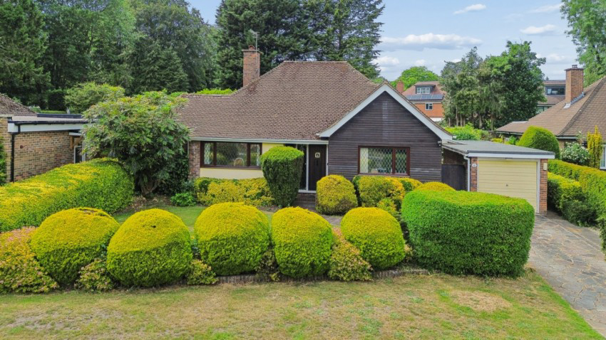 The Grove, Chesham Bois, Amersham, HP6