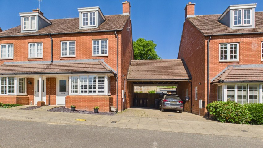 Clayton Road, Lane End, Buckinghamshire, HP14