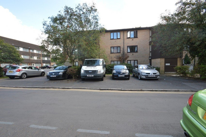 Victoria Road, Slough, Berkshire, SL2