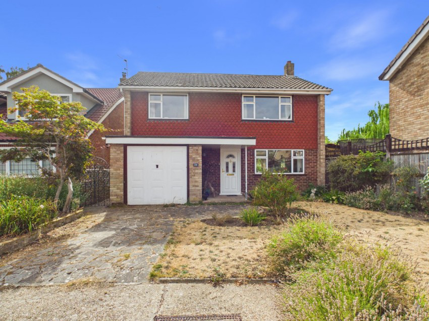Hereford Close, Laleham, Surrey, TW18