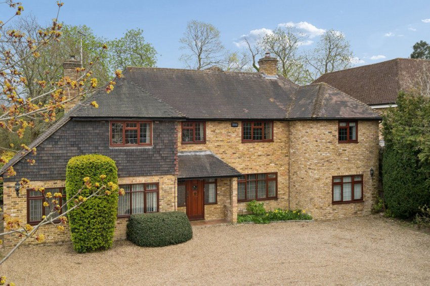 Camp Road, Gerrards Cross, Buckinghamshire, SL9