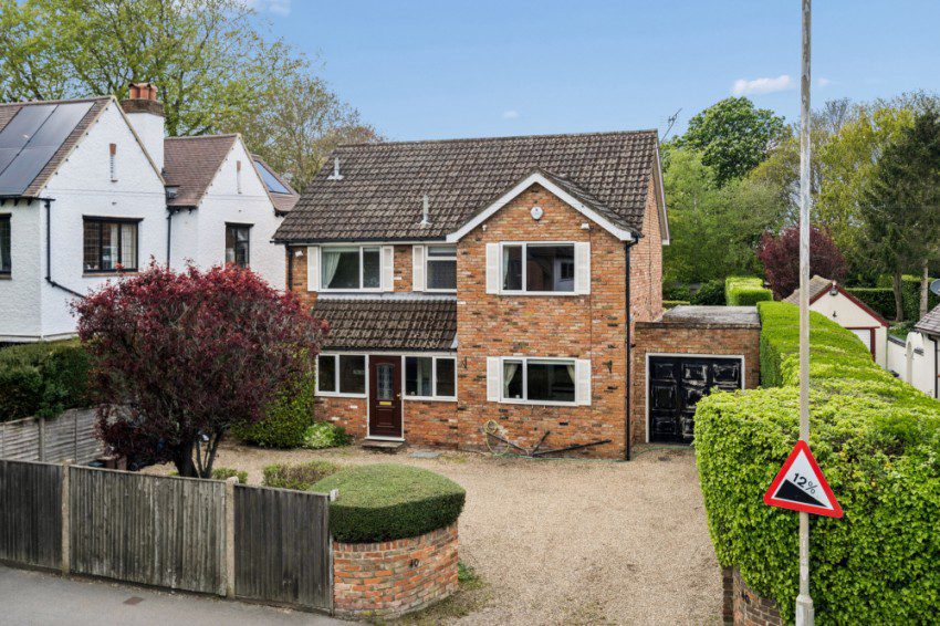 Kingsway, Chalfont St. Peter, Gerrards Cross, SL9