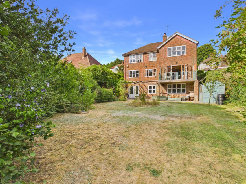 Whinneys Road, Loudwater, High Wycombe, HP10