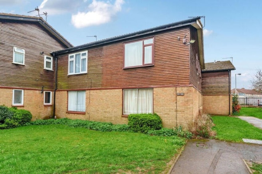 Holmedale, Slough, Berkshire, SL2