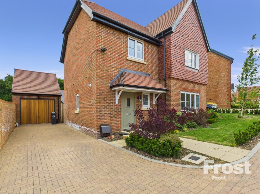 Field Maple Gardens, High Wycombe, Buckinghamshire, HP10