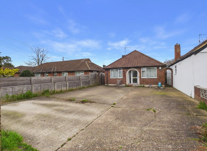 Feltham Hill Road, Ashford, Surrey, TW15