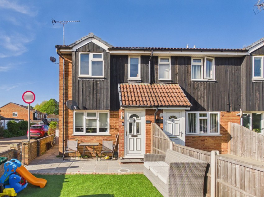 Pippins Court, Ashford, Surrey, TW15
