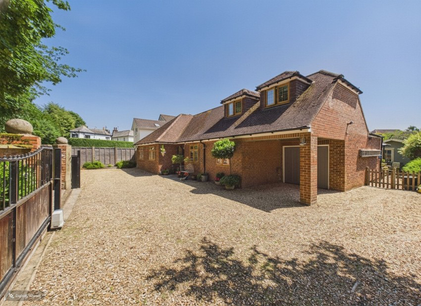 Camden Place, Bourne End, Buckinghamshire, SL8