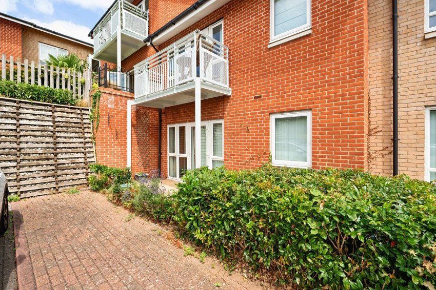 Trustees Close, Denham Garden Village, Denham, UB9
