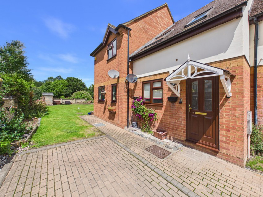 Kingsmead Road, High Wycombe, Buckinghamshire, HP11