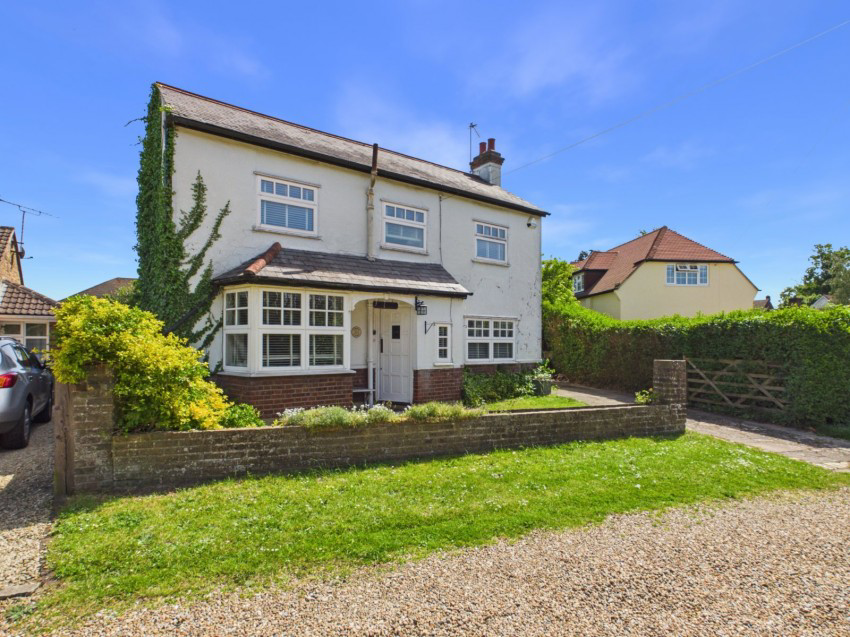 Norfolk Cottage, The Phygtle, Chalfont St. Peter, SL9