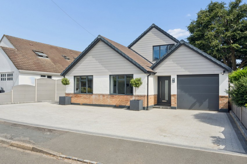 Cedars Close, Chalfont St. Peter, Gerrards Cross, SL9