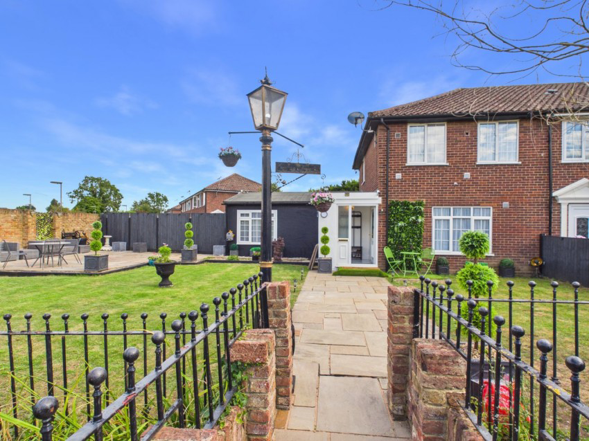 Hithermoor Road, Stanwell Moor, Surrey, TW19
