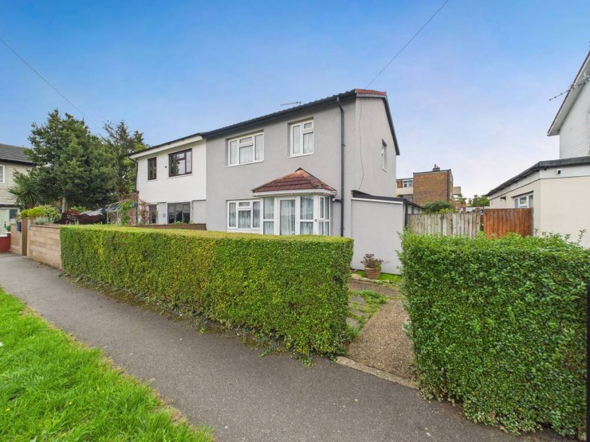 Newgate Close, Feltham, Middlesex, TW13