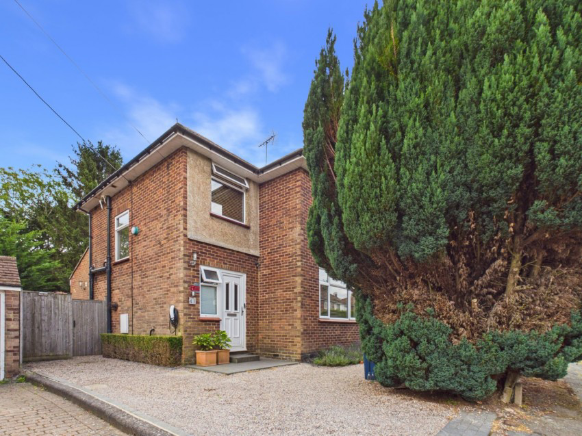 Little Reeves Avenue, Amersham, Buckinghamshire, HP7
