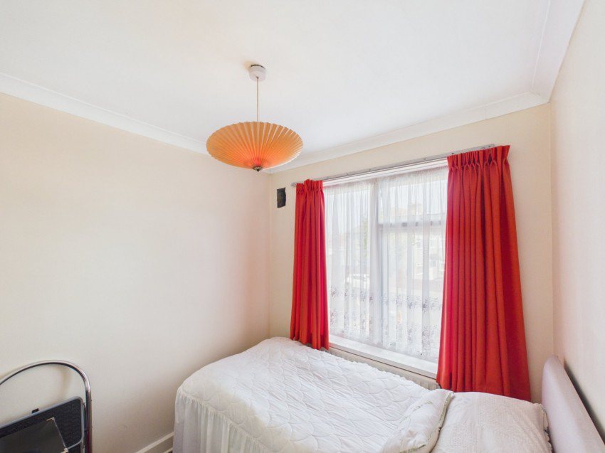 Rosemary Avenue, Hounslow, Middlesex, TW4, photo 14