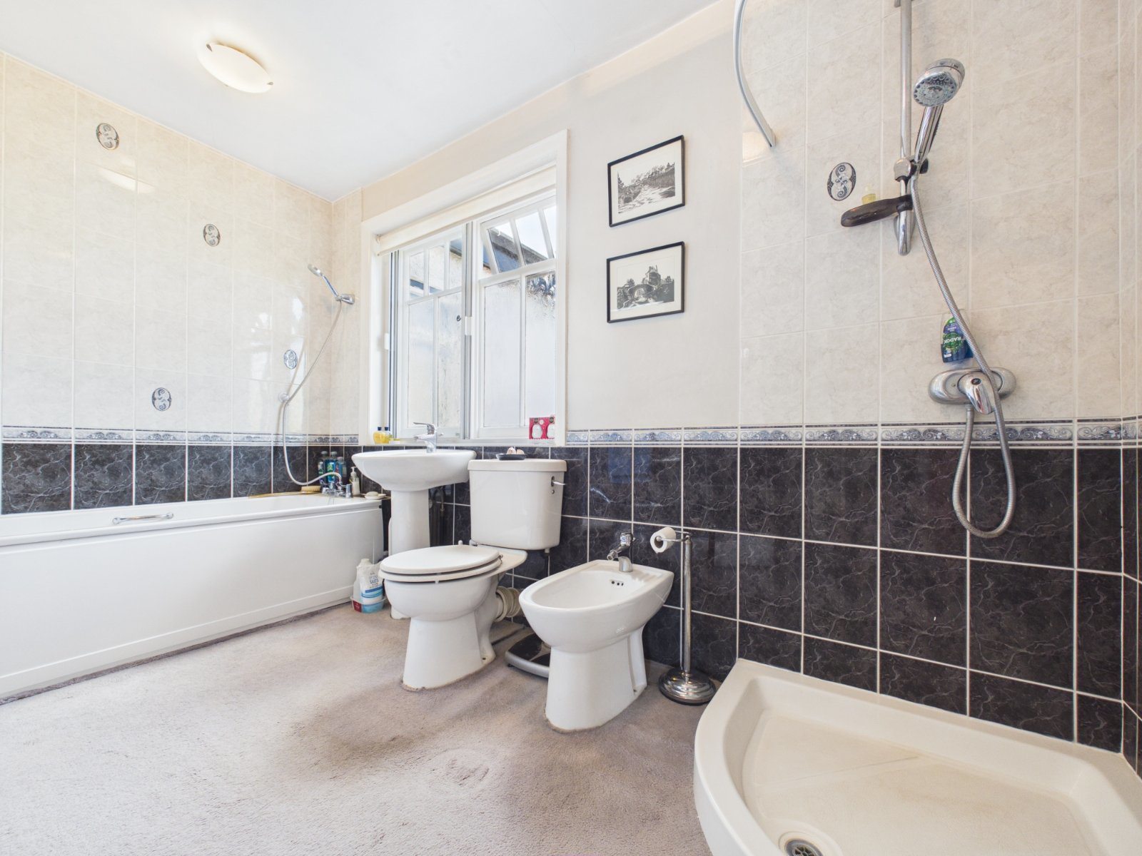 Treadaway Road, Flackwell Heath, High Wycombe, Buckinghamshire, HP10, photo 19