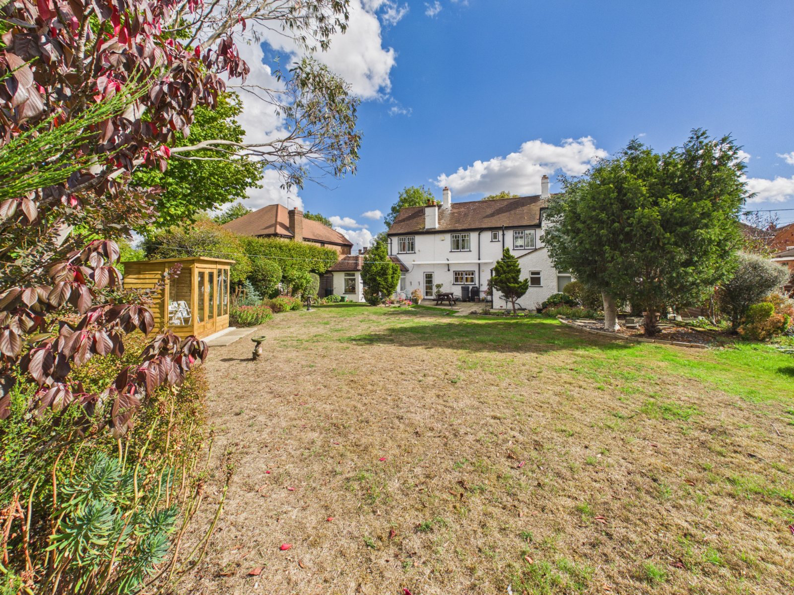 Treadaway Road, Flackwell Heath, High Wycombe, Buckinghamshire, HP10, photo 2