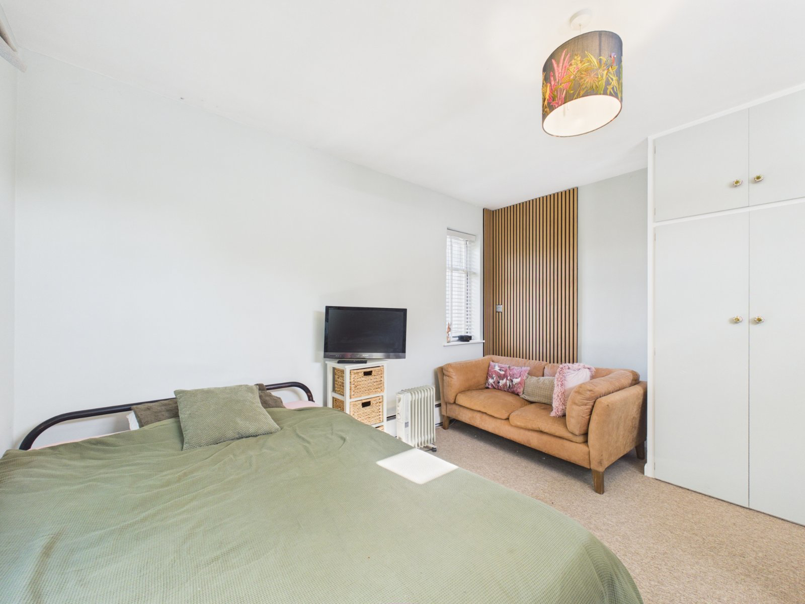Treadaway Road, Flackwell Heath, High Wycombe, Buckinghamshire, HP10, photo 25