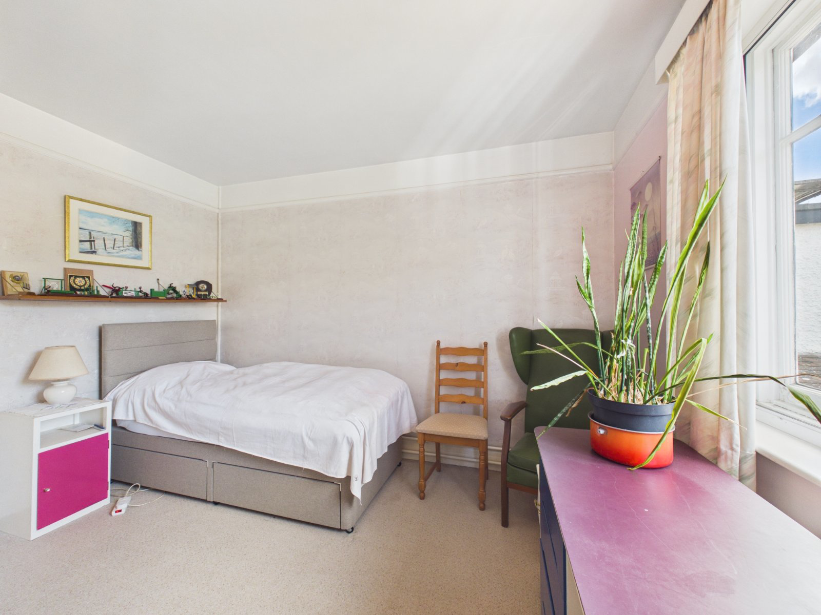 Treadaway Road, Flackwell Heath, High Wycombe, Buckinghamshire, HP10, photo 18