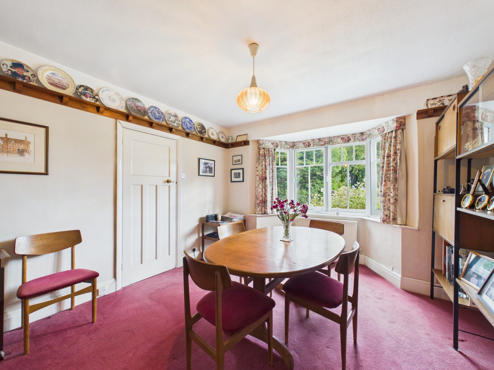 Treadaway Road, Flackwell Heath, High Wycombe, Buckinghamshire, HP10, photo 9