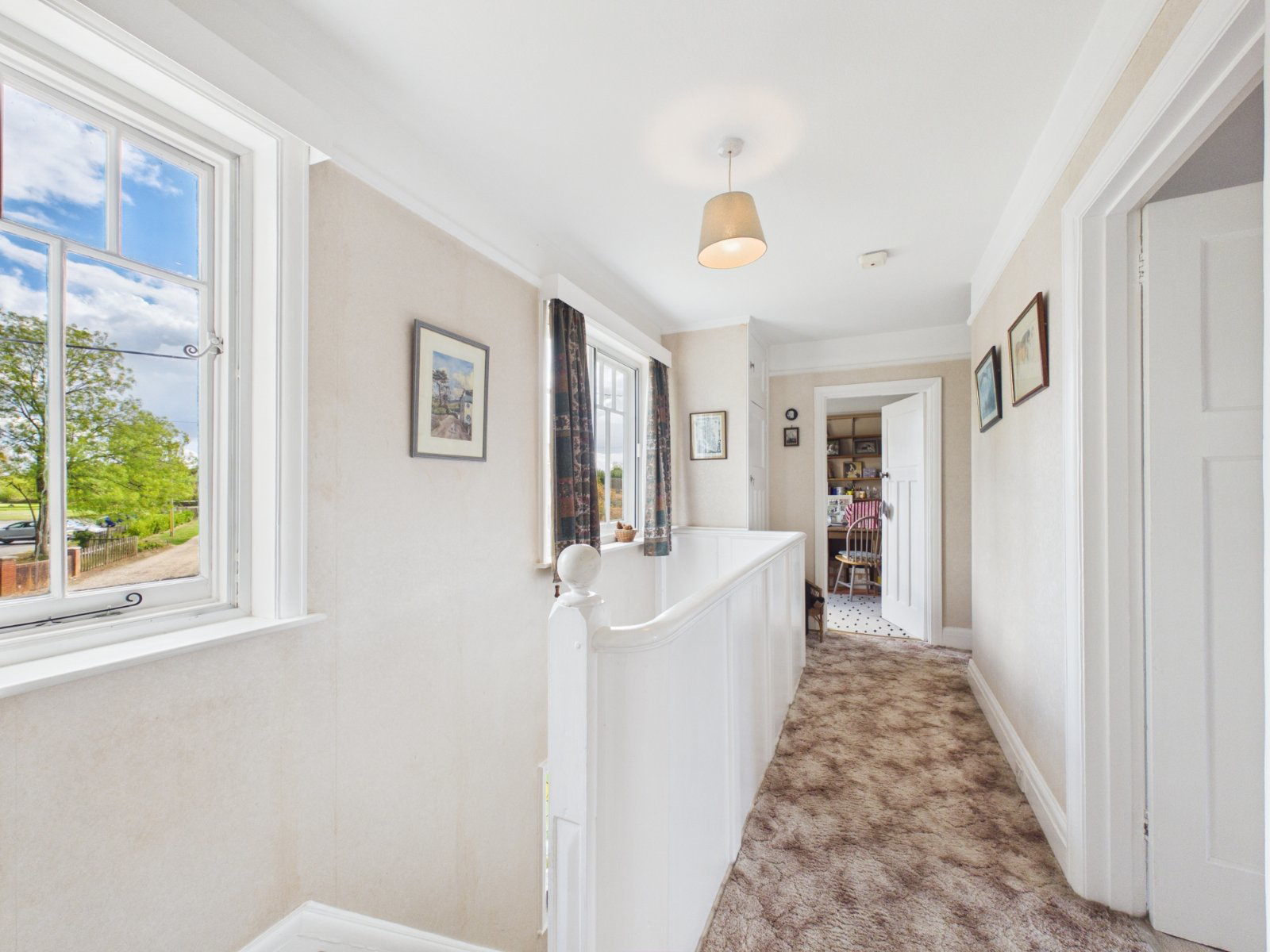 Treadaway Road, Flackwell Heath, High Wycombe, Buckinghamshire, HP10, photo 14