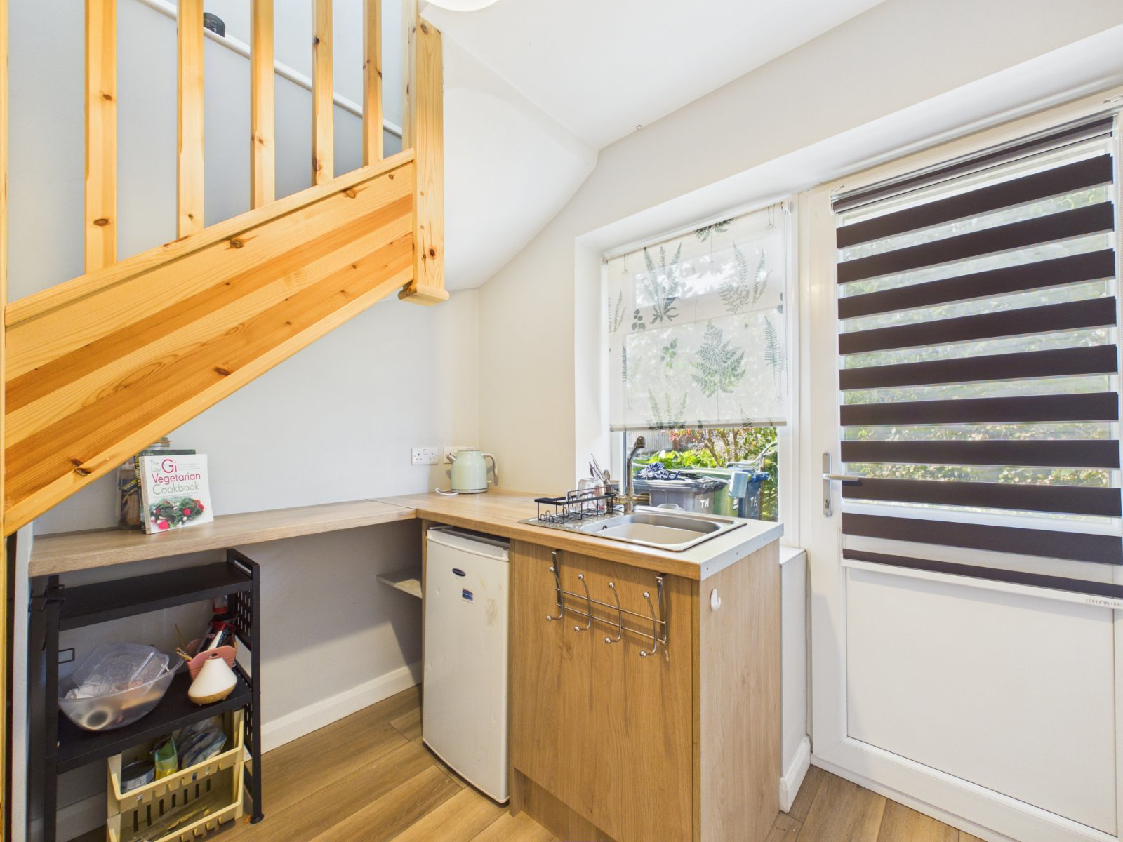 Treadaway Road, Flackwell Heath, High Wycombe, Buckinghamshire, HP10, photo 22