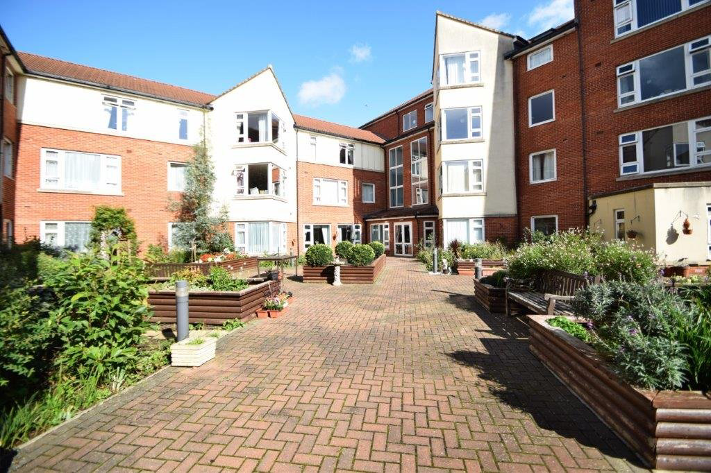 Northampton Avenue, Slough, Berkshire, SL1