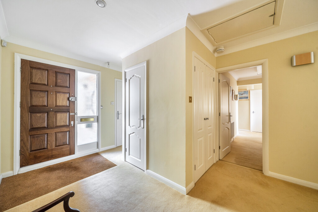 Clevehurst Close, Stoke Poges, Buckinghamshire, SL2, photo 19