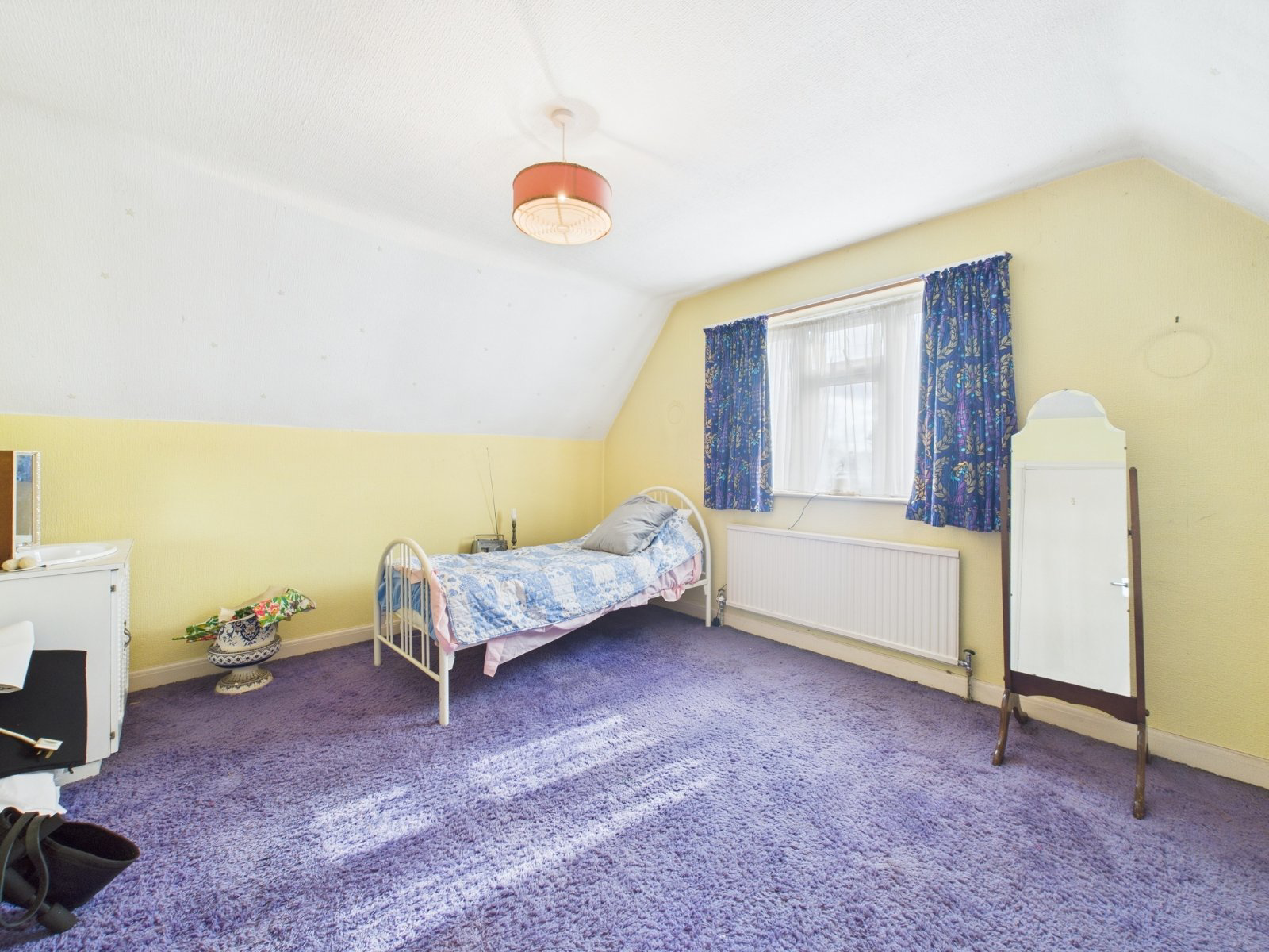 Queens Avenue, Feltham, Middlesex, TW13, photo 15