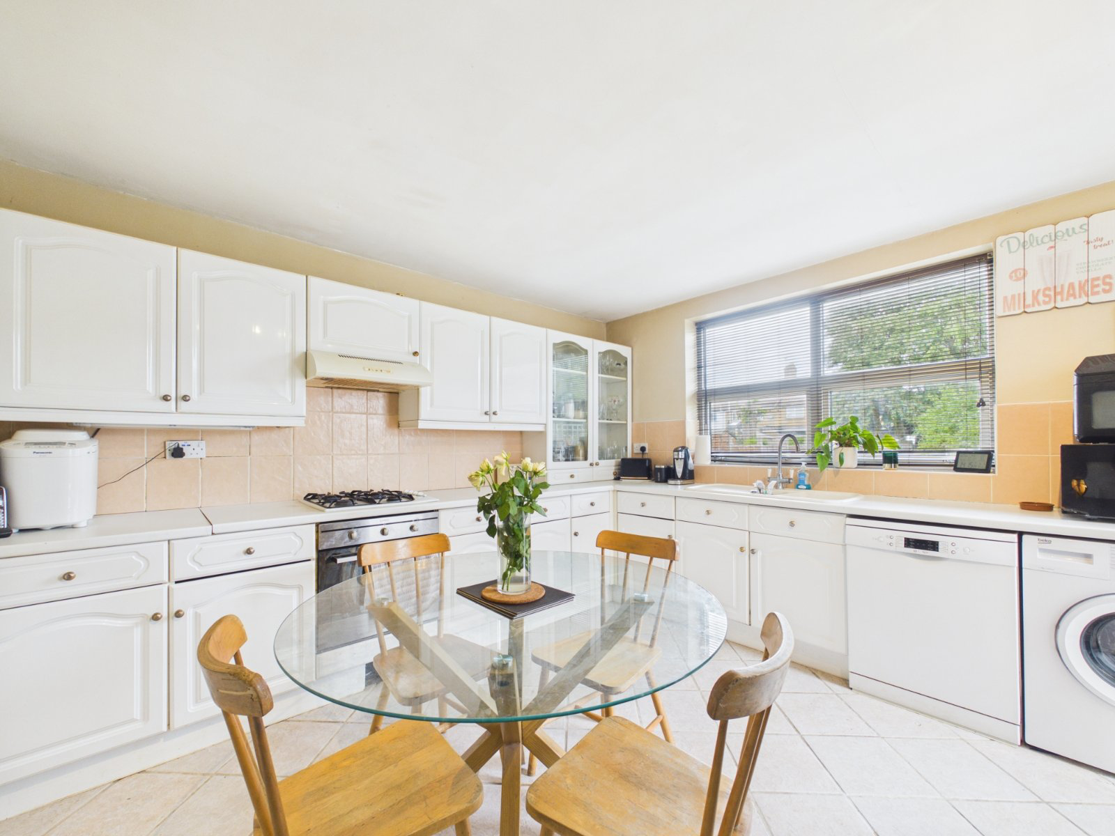 Riverdale Road, Feltham, Middlesex, TW13, photo 2