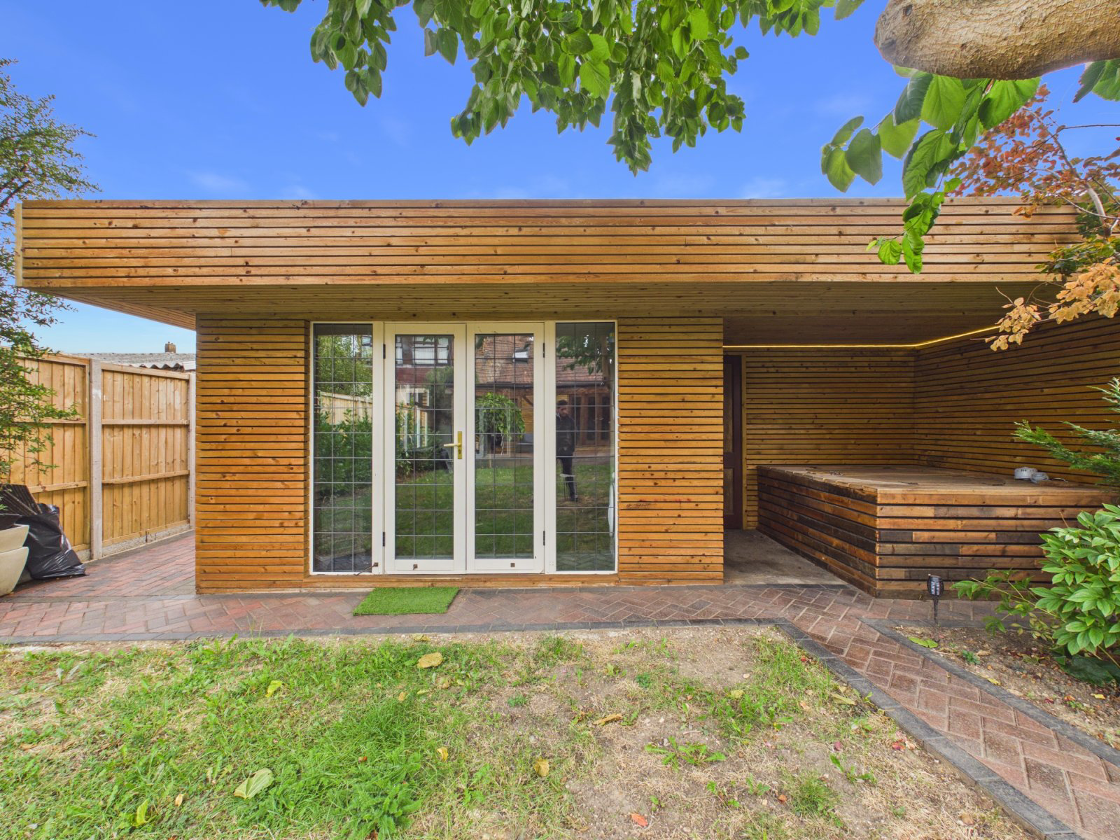 Sunbury Road, Feltham, Middlesex, TW13, photo 10