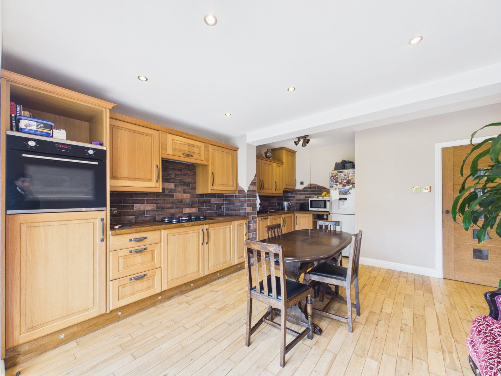 Sunbury Road, Feltham, Middlesex, TW13, photo 6