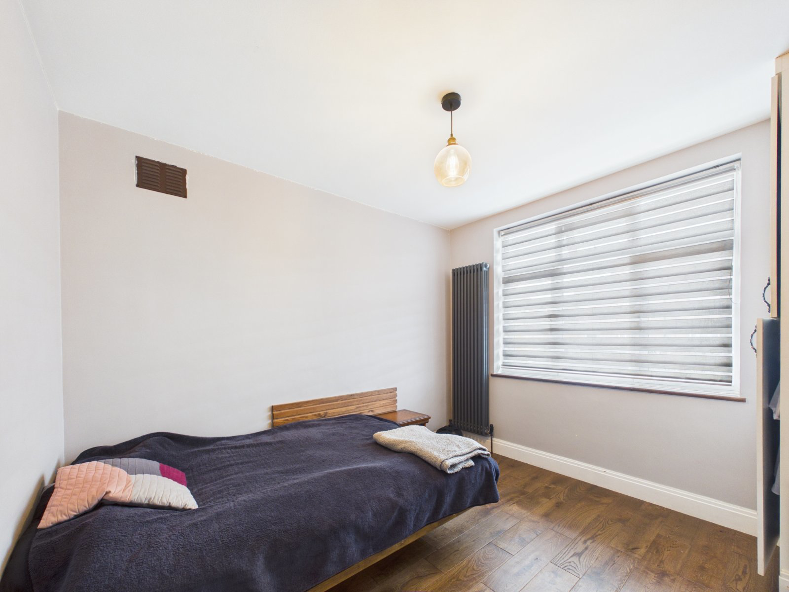 Sunbury Road, Feltham, Middlesex, TW13, photo 8