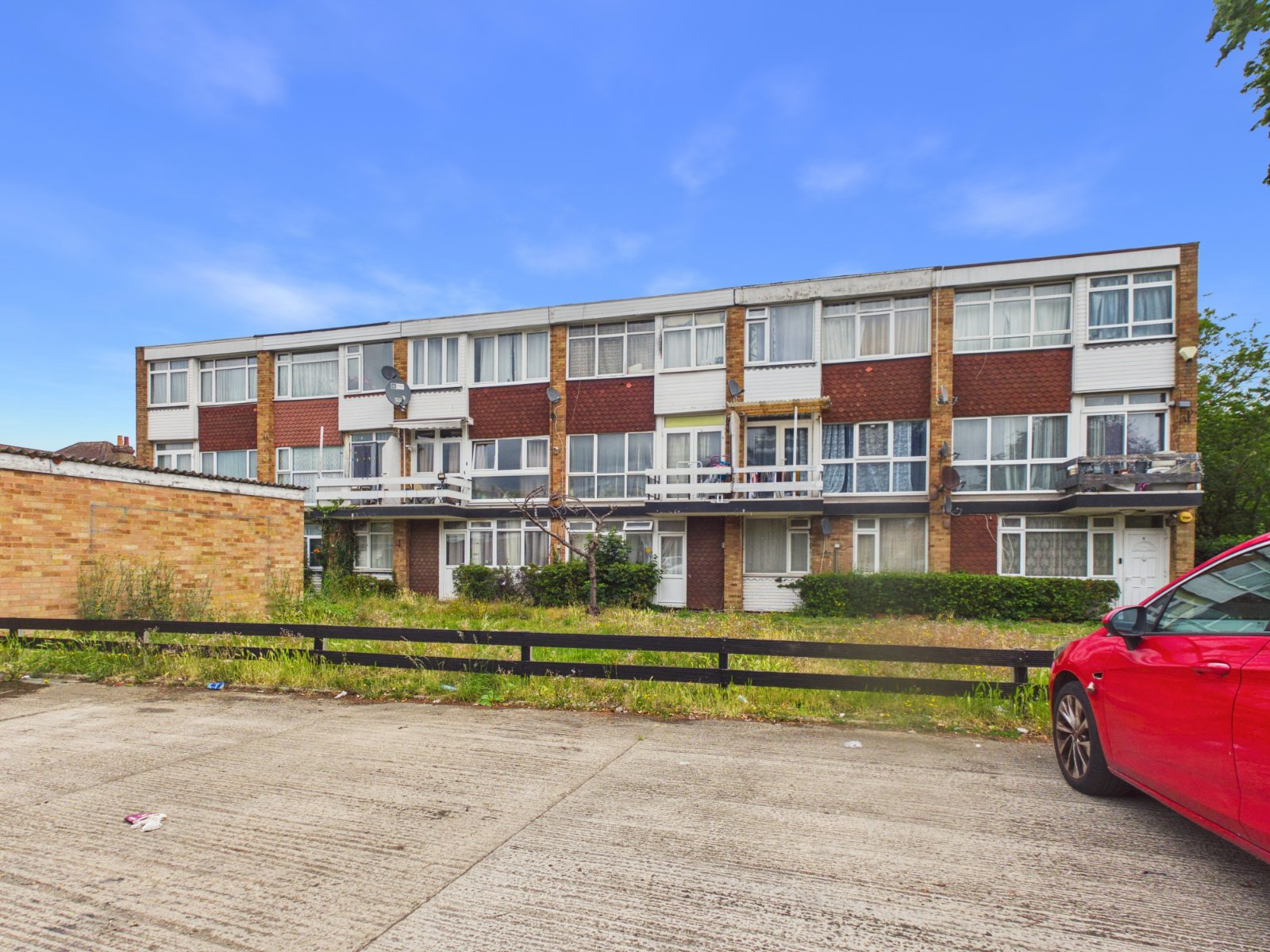 Belvedere Mansions, Clive Court, Slough, SL1