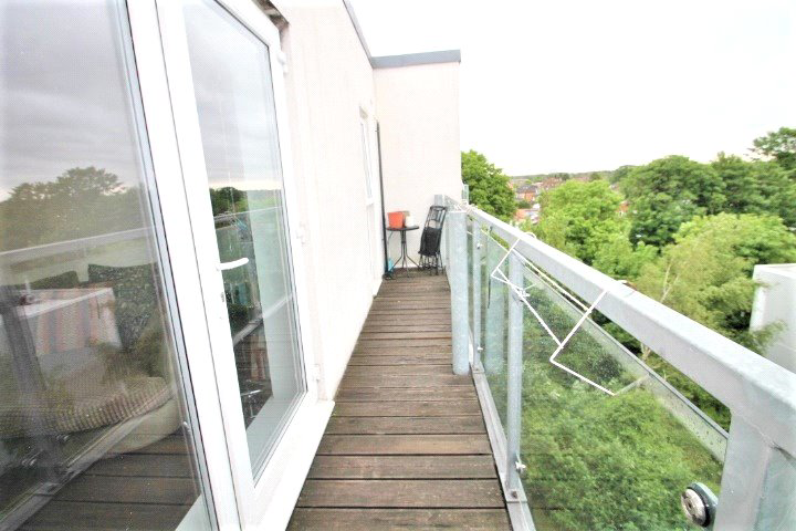 Bertelli Place, Mono Lane, Feltham, Middlesex, TW13, photo 7
