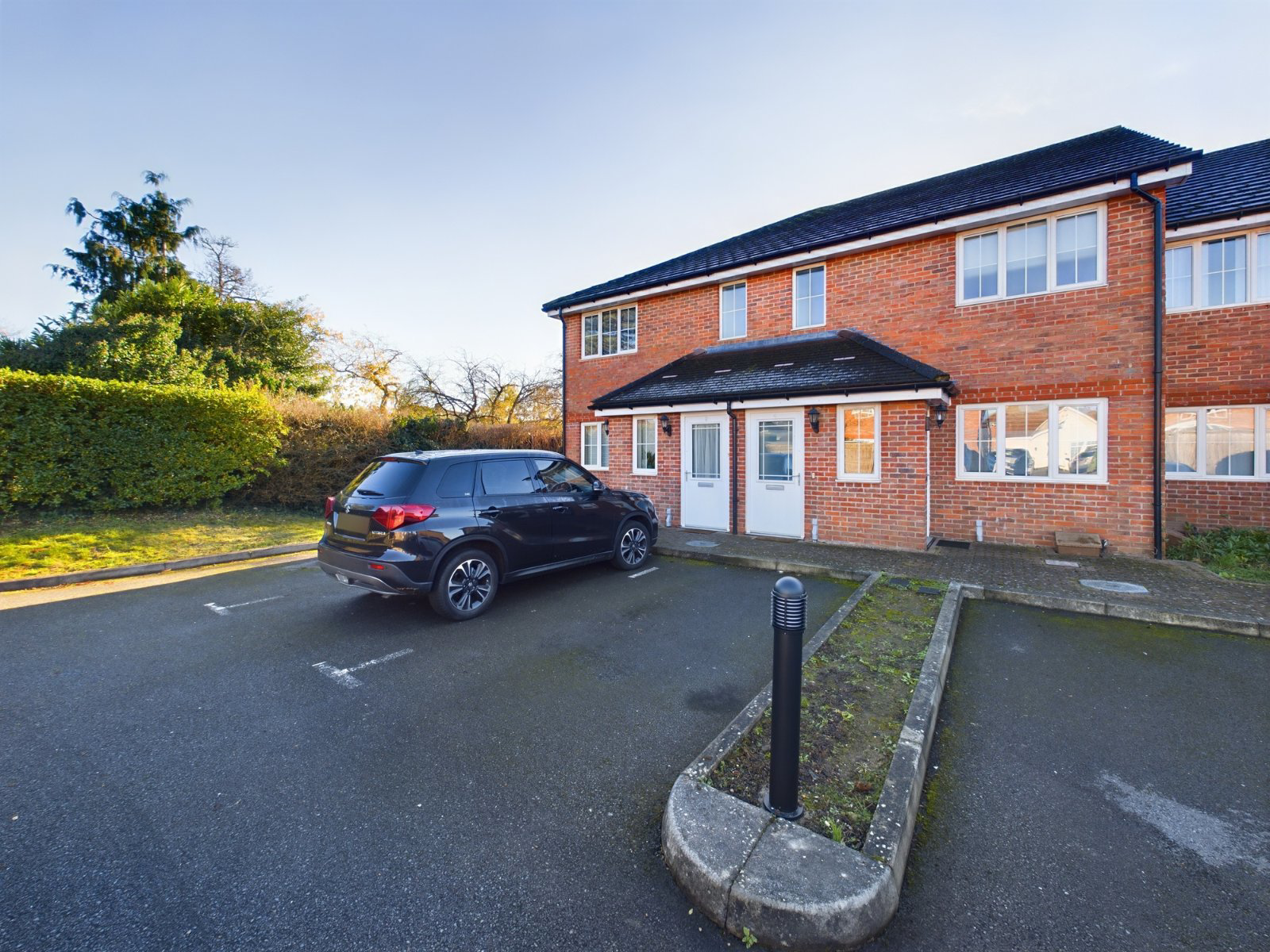 Hanover Close, Ashford, Surrey, TW15