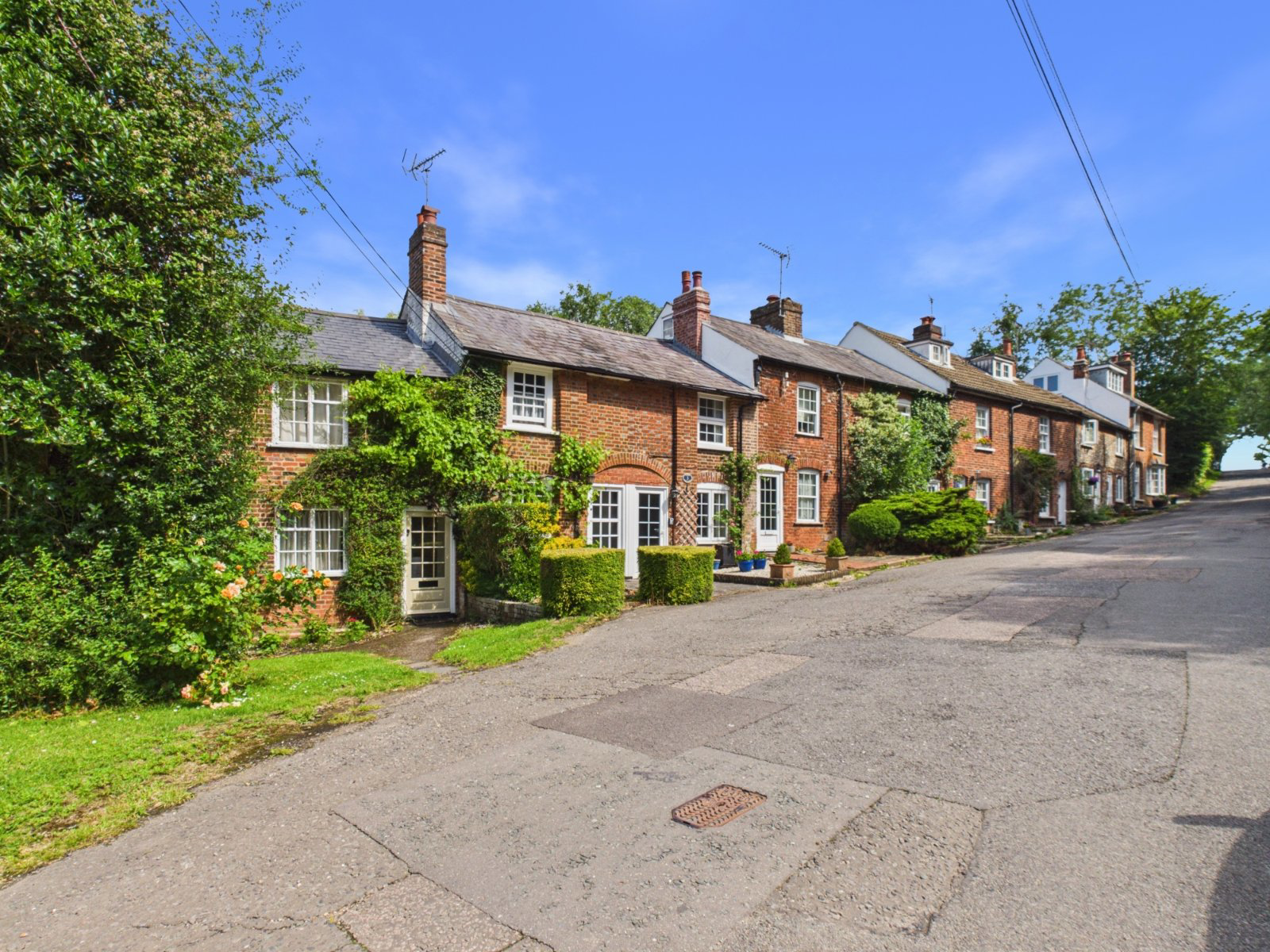 Barracks Hill, Coleshill, Amersham, Buckinghamshire, HP7, photo 2