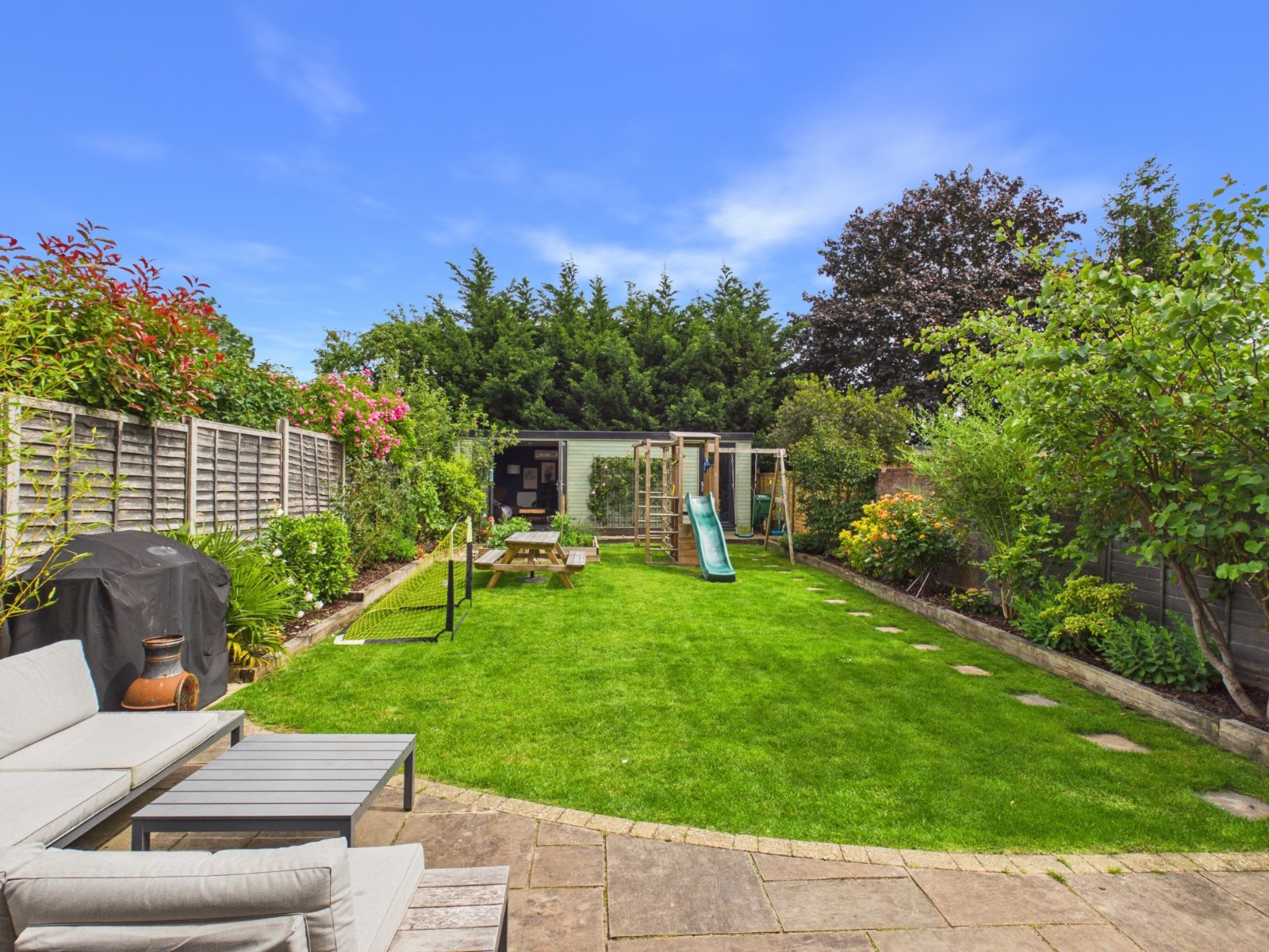 Meadow Walk, Bourne End, Buckinghamshire, SL8, photo 4