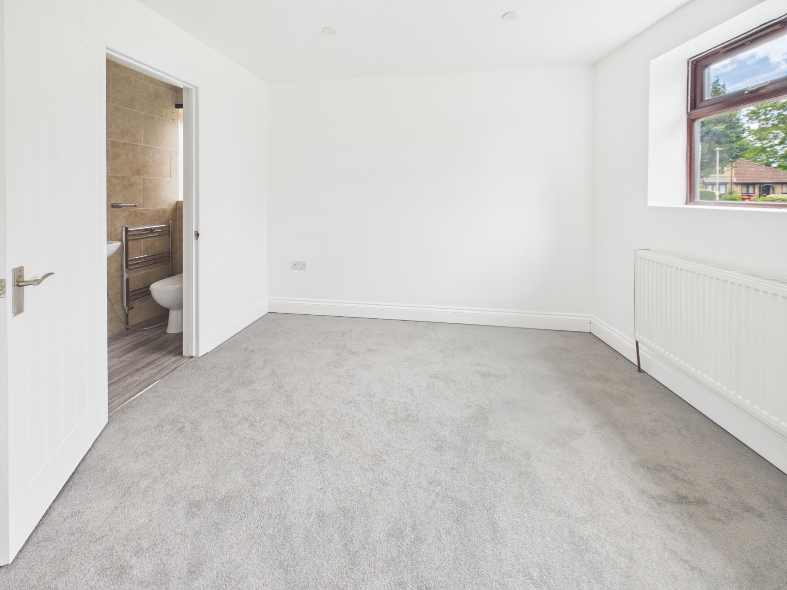 Vicarage Way, Colnbrook, Berkshire, SL3, photo 10